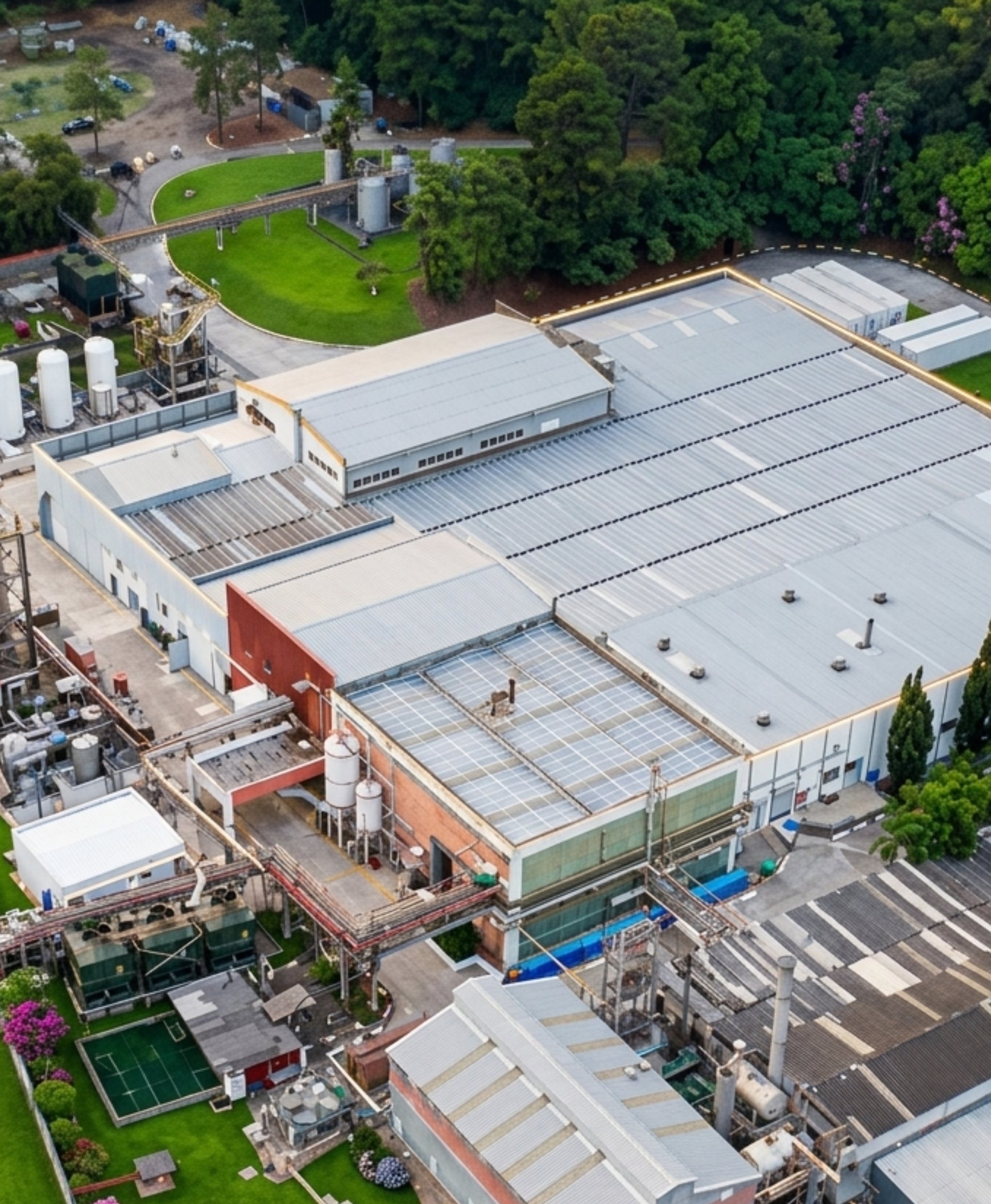 Fábrica Sanrisil — vista aérea da planta industrial de 56.000m² em Itaquaquecetuba/SP